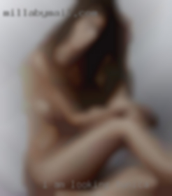 I am looking   for some intimate in Tunica play.