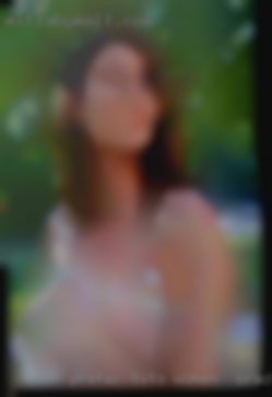Prefer TV/TS guys women in Brady, TX for solo play.